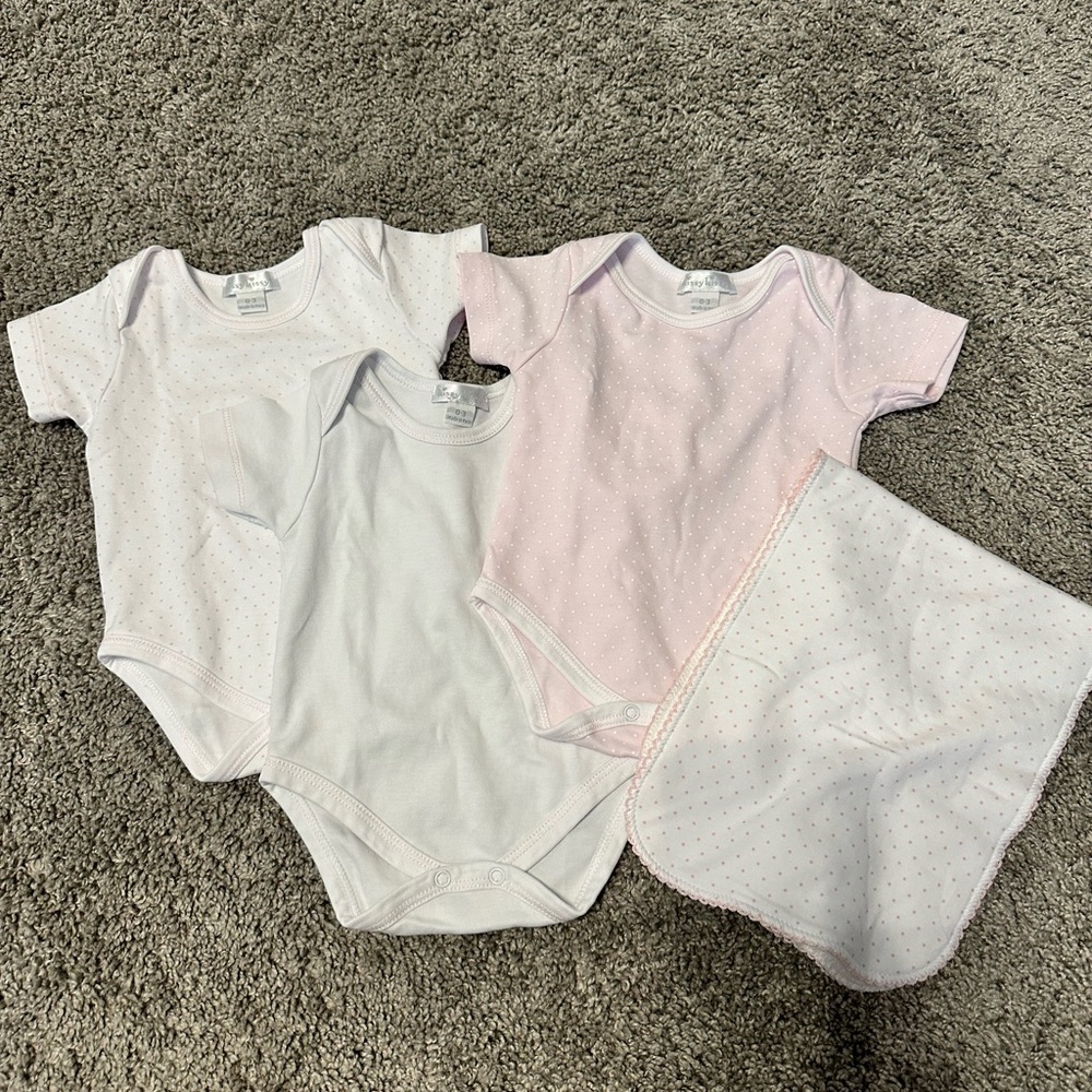 Kissy Dots Pink 3 Pack Bodysuit Set - Onesies and Burp Cloth